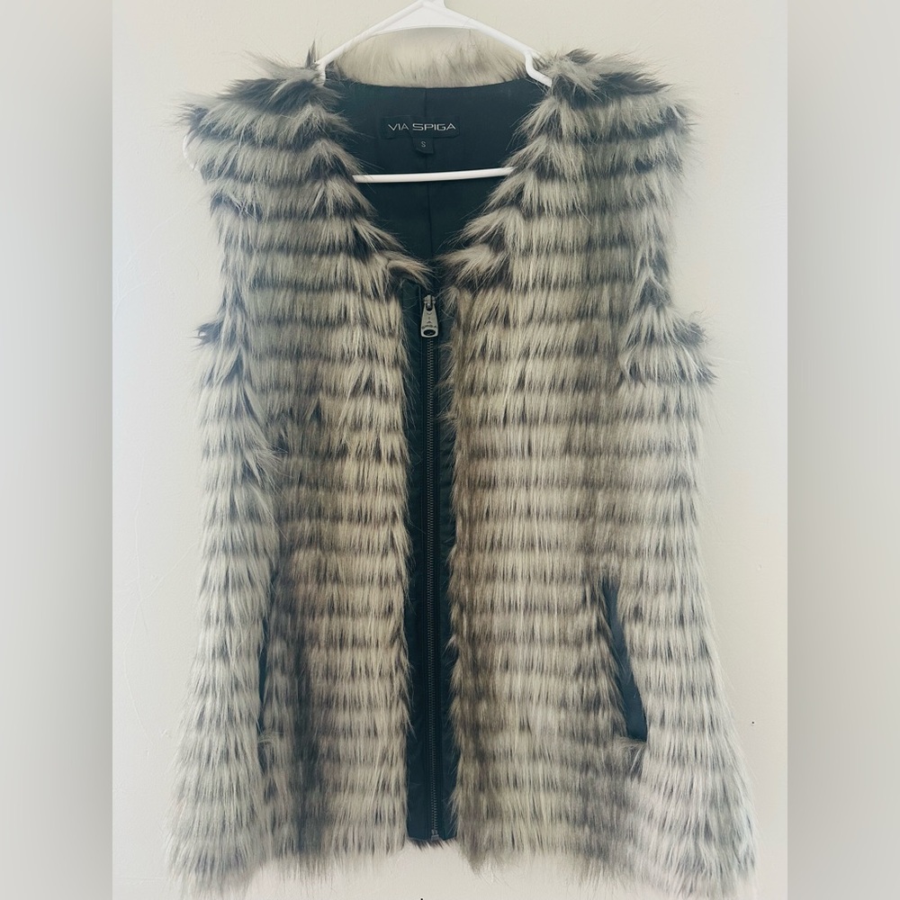 Via Spiga Zip up Vest